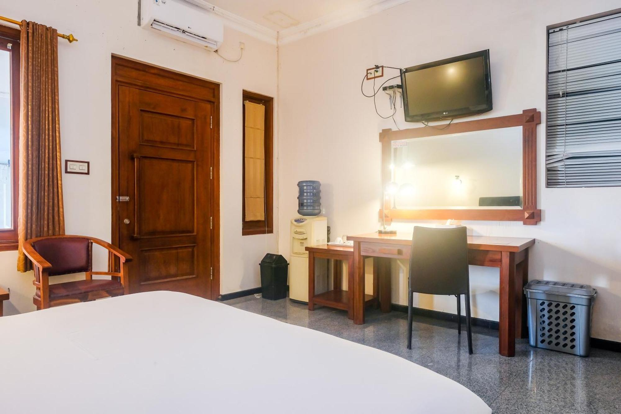 โอมาห์ ปารี บูติกโฮเต็ล Hotel ยอกยาการ์ตา ภายนอก รูปภาพ